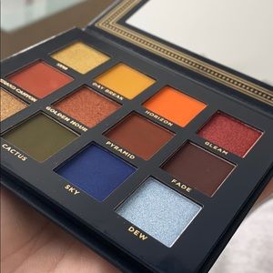 Ace Beaute Vintage Sawn Eye Shadow Palette